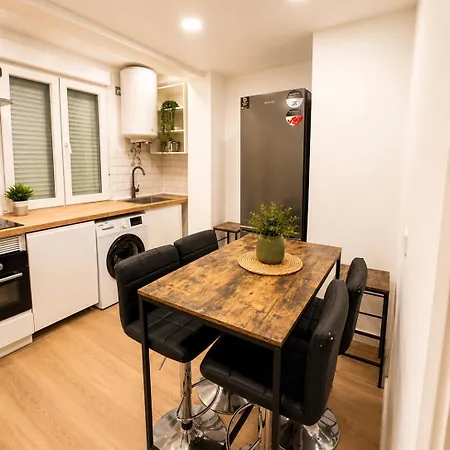Διαμέρισμα Cornelia 31: Tu Hogar En